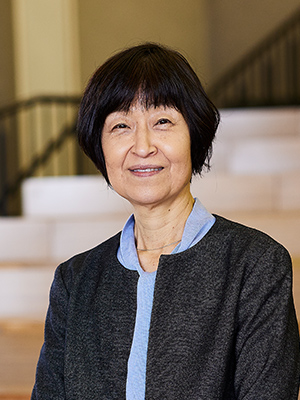 三上 佳子