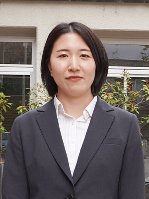 髙畑 千尋