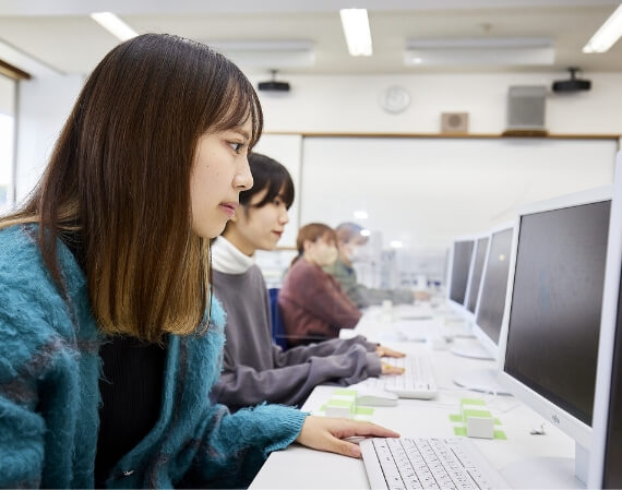 ビジネスコミュニケーション学科 /総合ビジネスコース