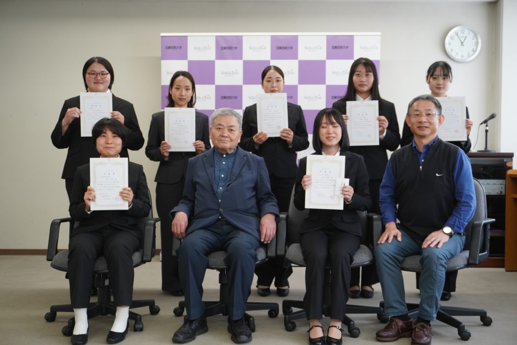 令和７年度学長表彰授与式を行いました。